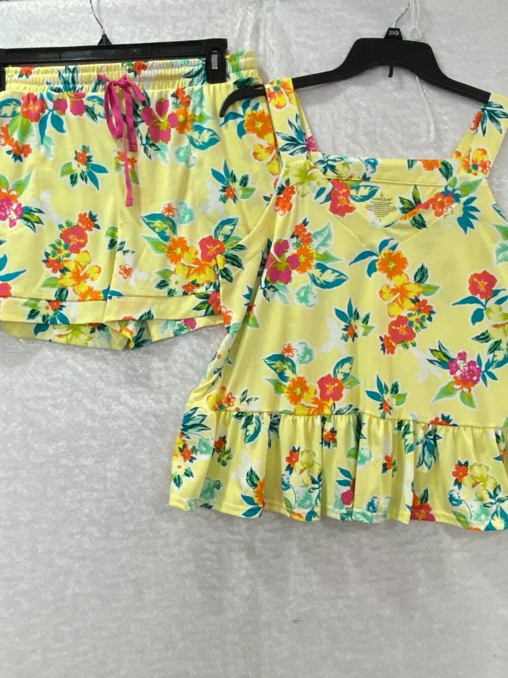 Cuddl Duds Floral Short Pajamas Yellow Woman's L Sleeveless Square Neck Pockets
